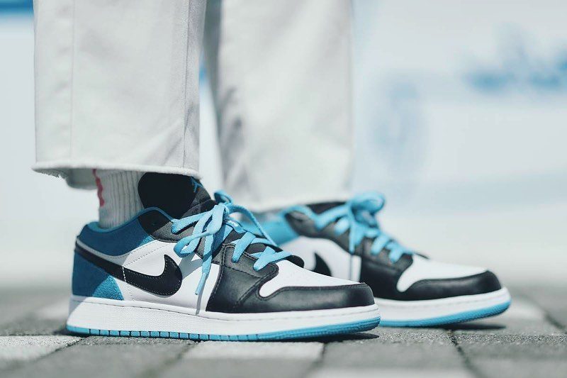 Giày Nike Air Jordan 1 Low 'Laser Blue' (GS) CT1564-004 - Ảnh 5