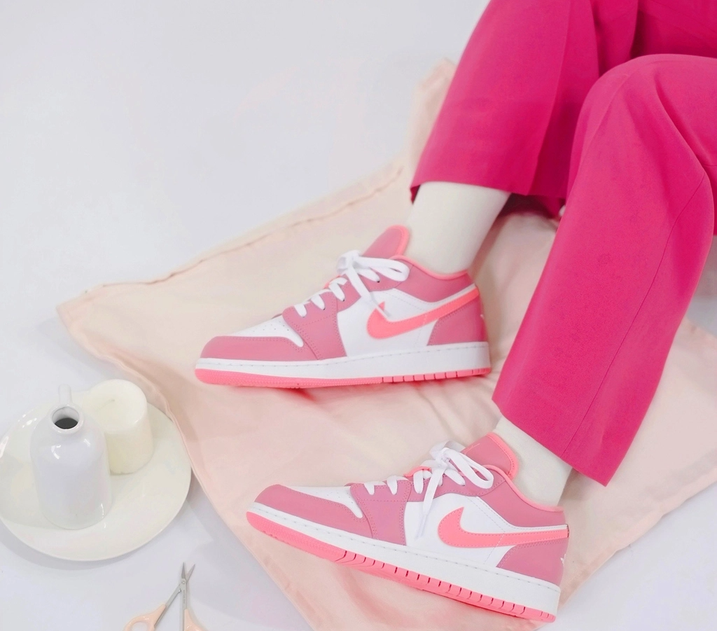Giày Nike Air Jordan 1 Low (GS) 'Pale Raspberry' 553560-616 - Ảnh 3