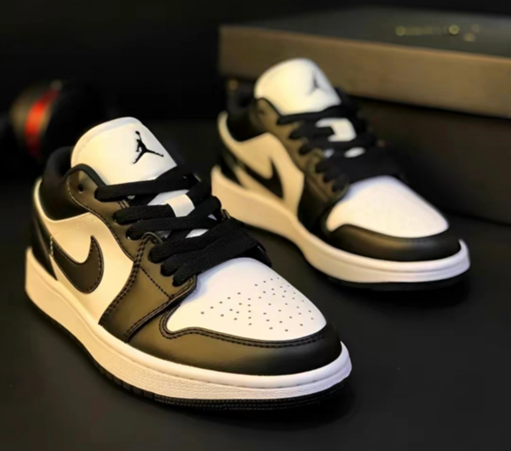 Giày Nike Air Jordan 1 Low 'Panda' DC0774-101 - Ảnh 2