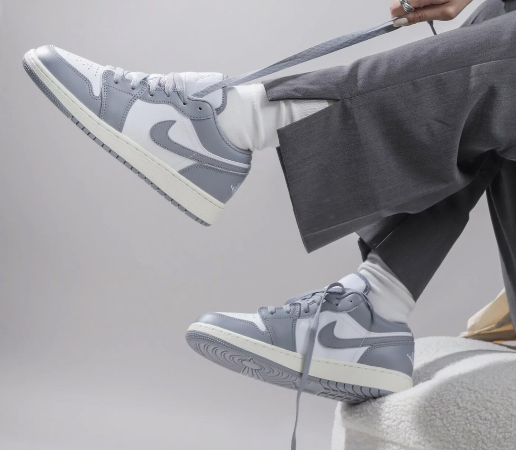 Giày Nike Air Jordan 1 Low 'Vintage Grey' 553558-053 - Ảnh 2