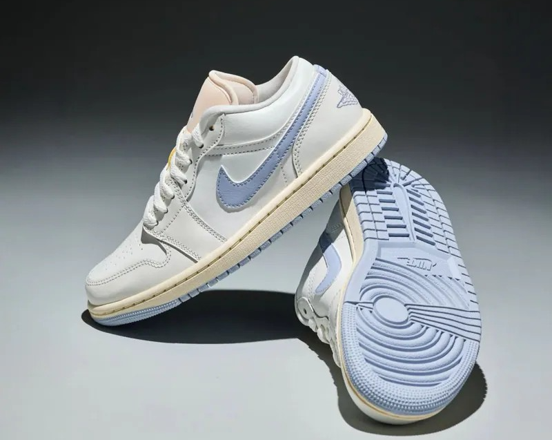Giày Nike Air Jordan 1 Low ‘Sail Ghost’ DC0774-106 - Ảnh 2