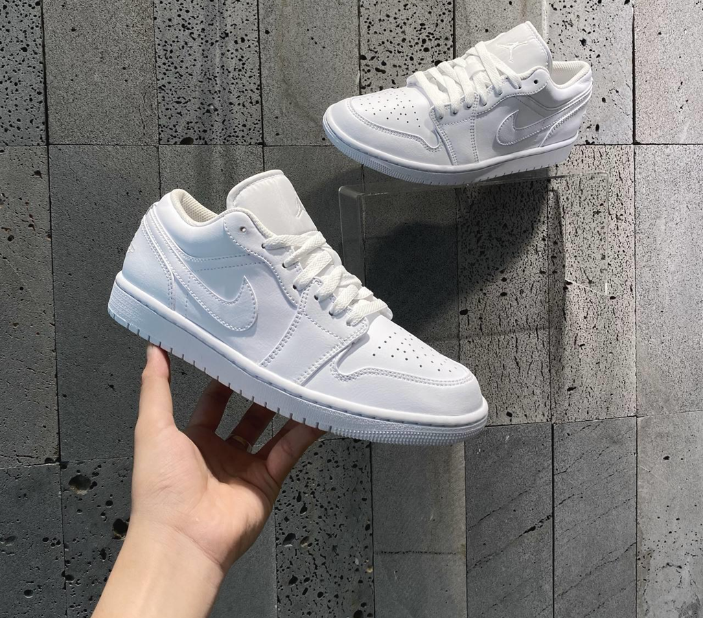 Giày Nike Jordan 1 Low Triple White 553558-136 - Ảnh 4