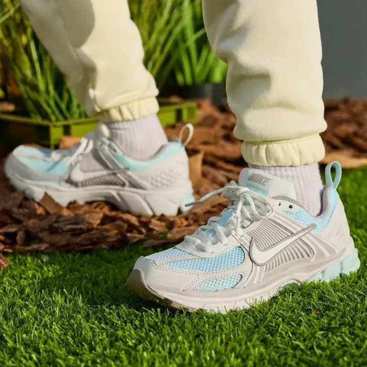 Giày Nike Zoom Vomero 5 GS ‘Sail Glacier Blue’ IB4698-411 - ảnh 2 | 23TRK