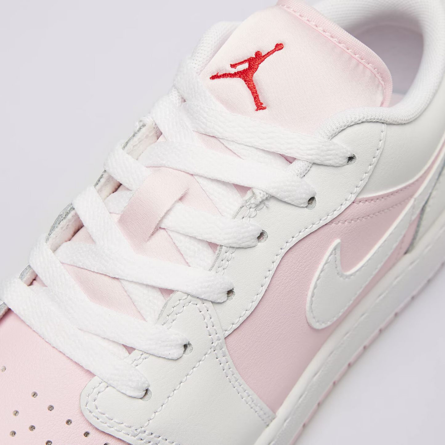 Giày Nike Air Jordan 1 Low ‘Pink Foam White’ 553560-608 - Ảnh 5