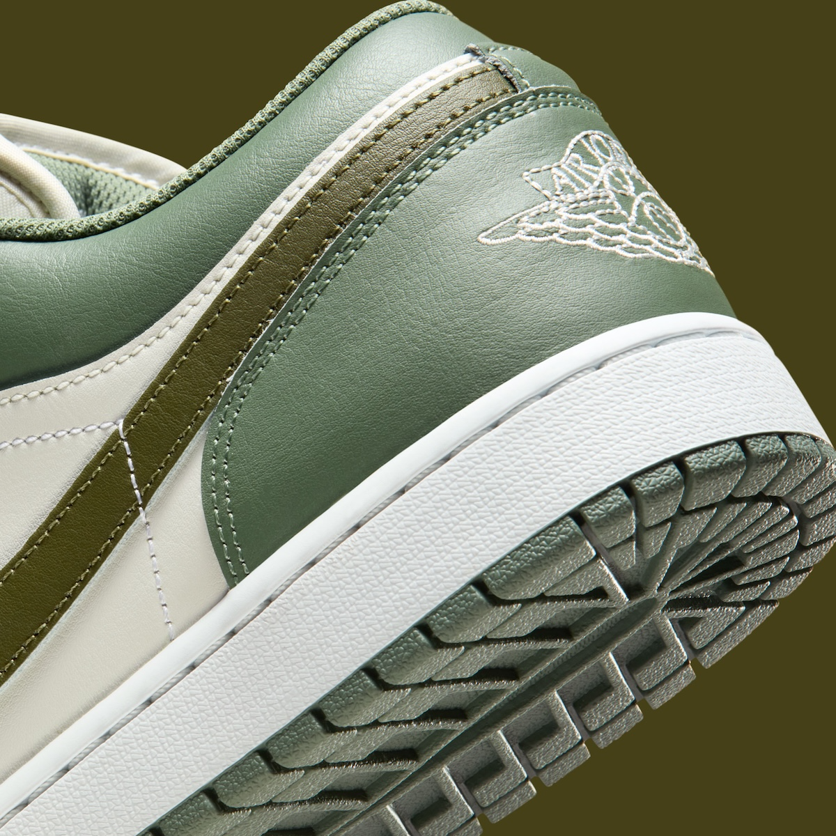 Giày Nike Air Jordan 1 Low ‘Medium Olive’ 553558-300 - Ảnh 6