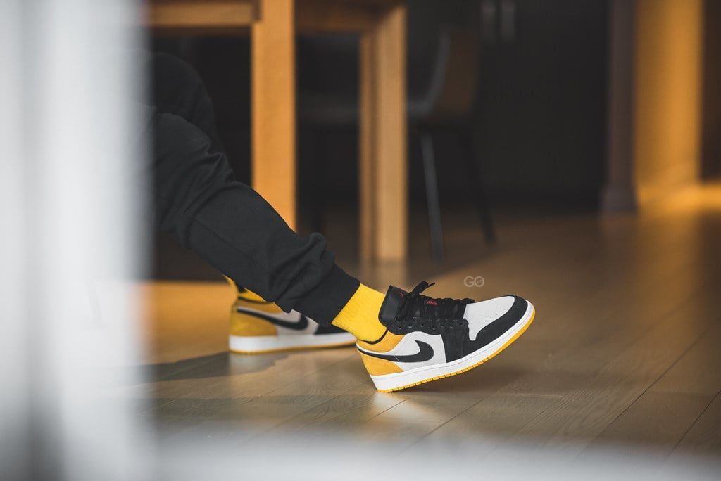 Giày Nike Air Jordan 1 Low Sail University Gold Black 553558-127 - Ảnh 2