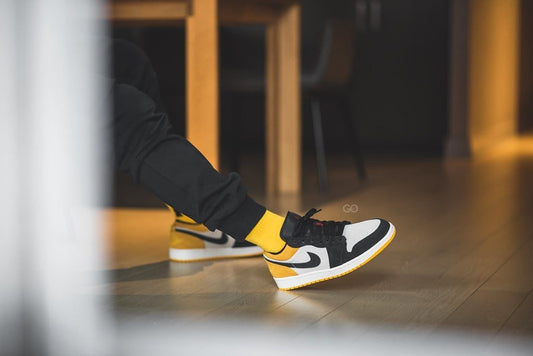 Giày Nike Air Jordan 1 Low Sail University Gold Black 553558-127 - Ảnh 2