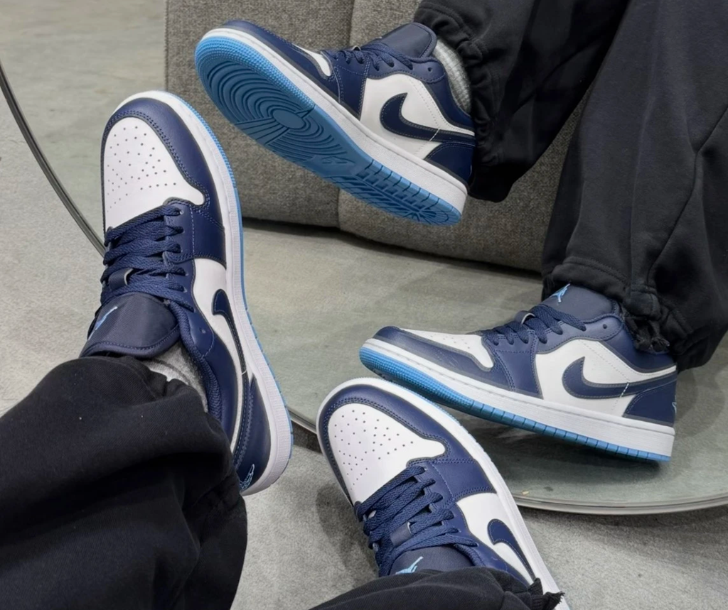 Giày Nike Air Jordan 1 Low 'Midnight Navy' 553558-404 - Ảnh 2