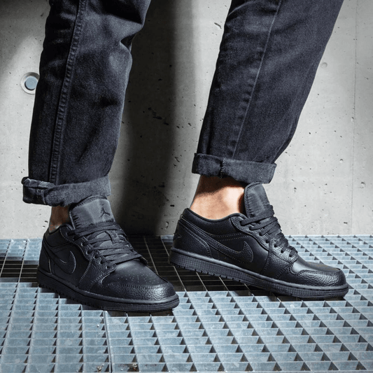 Giày Nike Air Jordan 1 Low 'Triple Black' 553558-091 - Ảnh 2