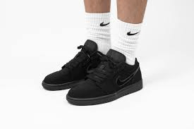 Giày Nike Air Jordan 1 Low 'Triple Black' 553558-056 - Ảnh 2