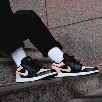 Giày Nike Air Jordan 1 Low 'Crimson Tint' 553558-034 - Ảnh 3