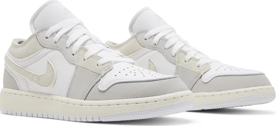 Giày Nike Air Jordan 1 Low GS 'Inside Out Tech Grey' FB9139-002 - Ảnh 5