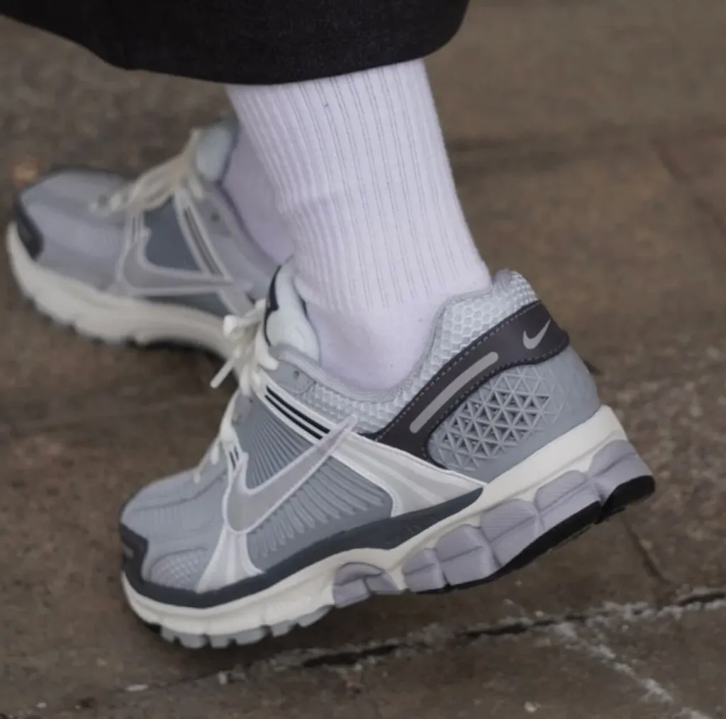 Giày Nike Zoom Vomero 5 ‘Grey’ FD9919-001 - ảnh 4 | 23TRK