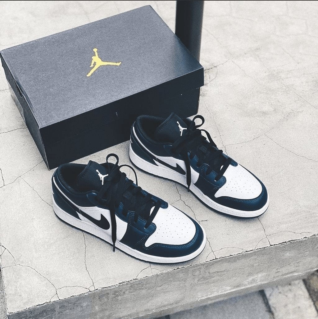 Giày Nike Air Jordan 1 Low GS 'Armory Navy' 553560-411 - Ảnh 5
